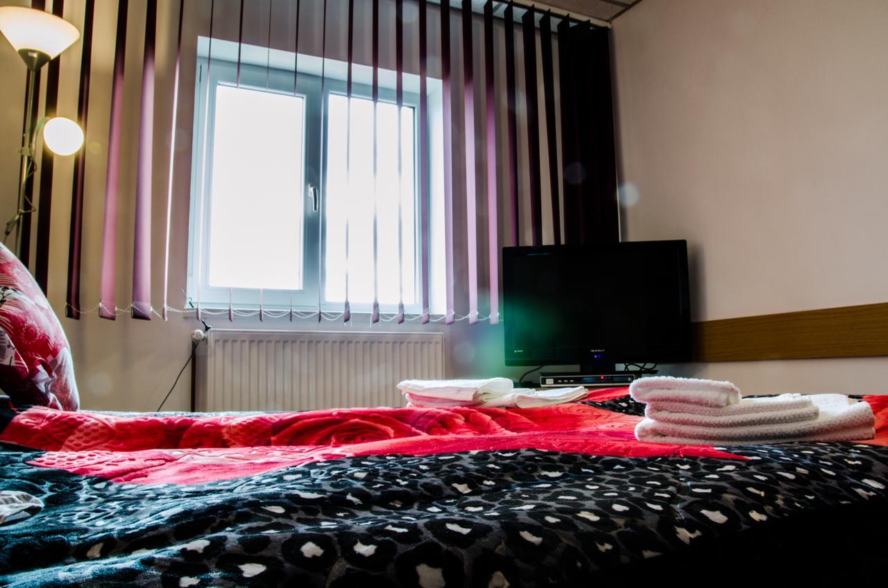 Pensiunea Georgibel デヴァ エクステリア 写真