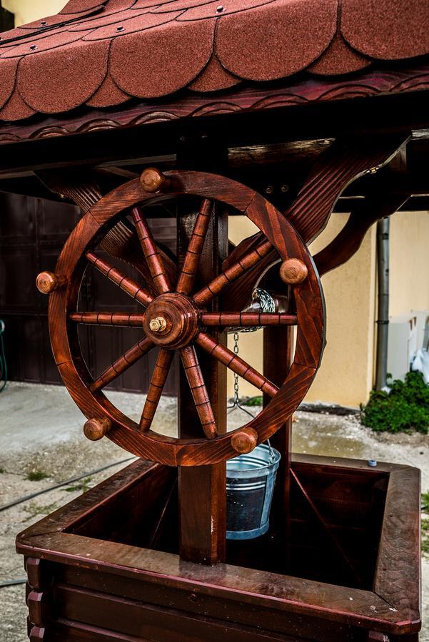Pensiunea Georgibel デヴァ エクステリア 写真